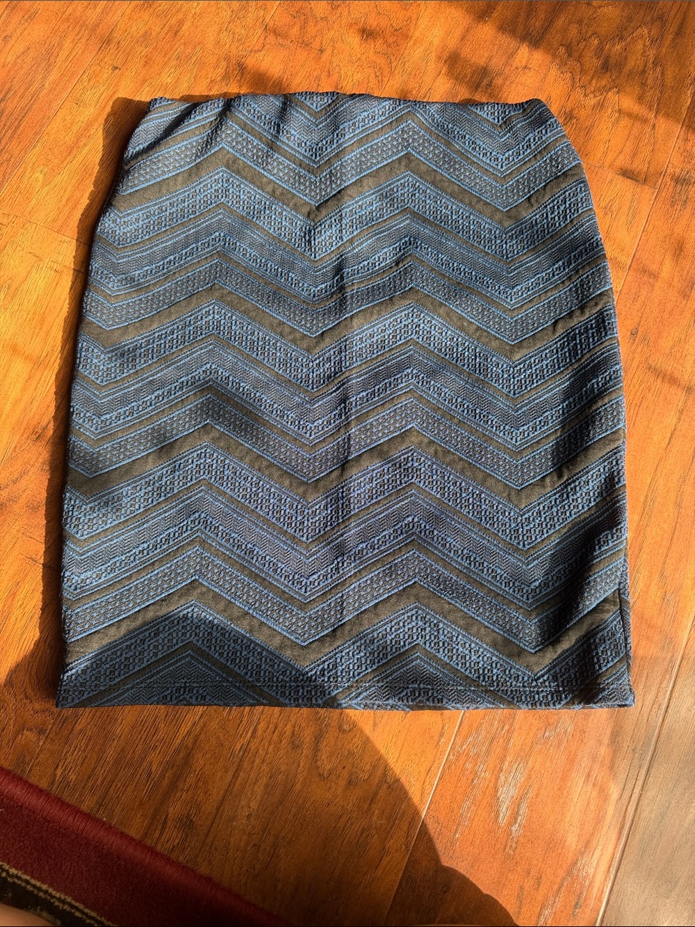Joe B Chevron Textured Pencil Skirt in Blue and Black